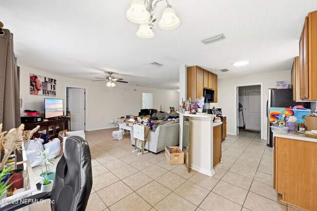 Building Photo - 1739 Saw Lake Drive