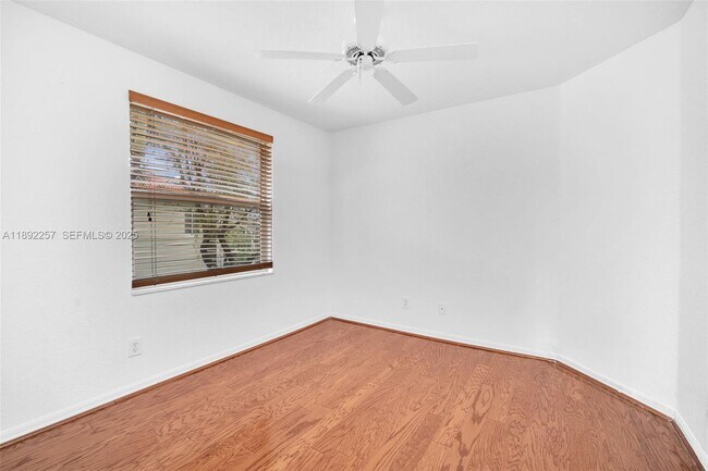 Building Photo - 1637 SW 156th Ave