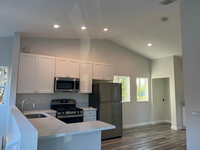 kitchen view - 826 Hermes Ave