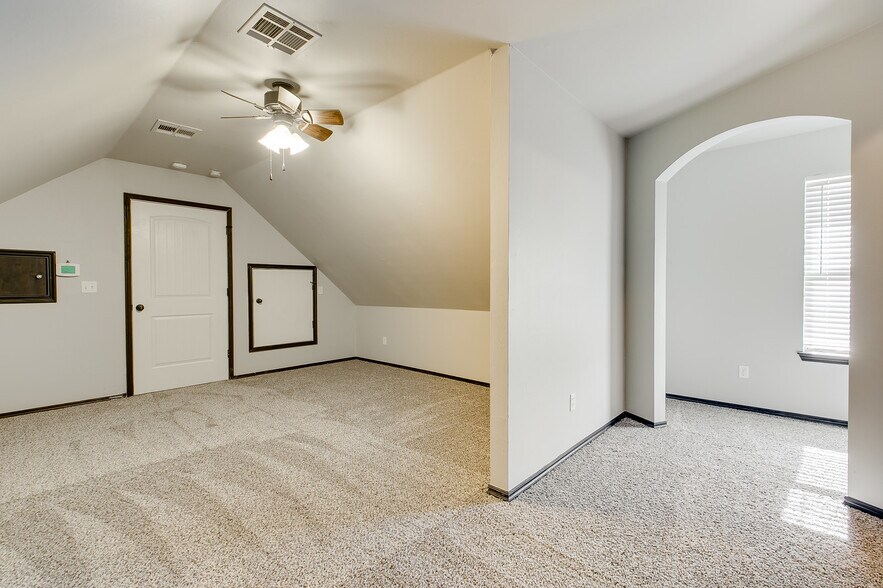 Bonus Room and Nook - 19120 Summer Grove Ave