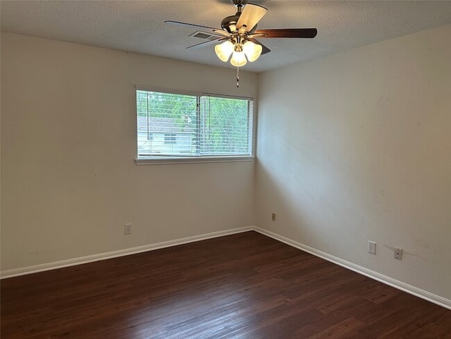 Building Photo - 11610 Cypresswood Dr