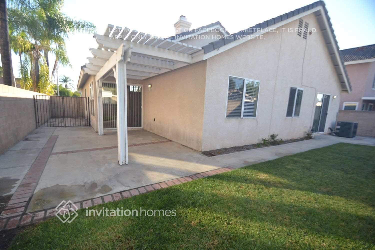 Building Photo - 11008 San Pasqual Ave