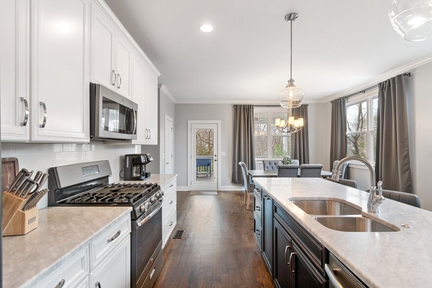 Building Photo - 223B Orlando Ave