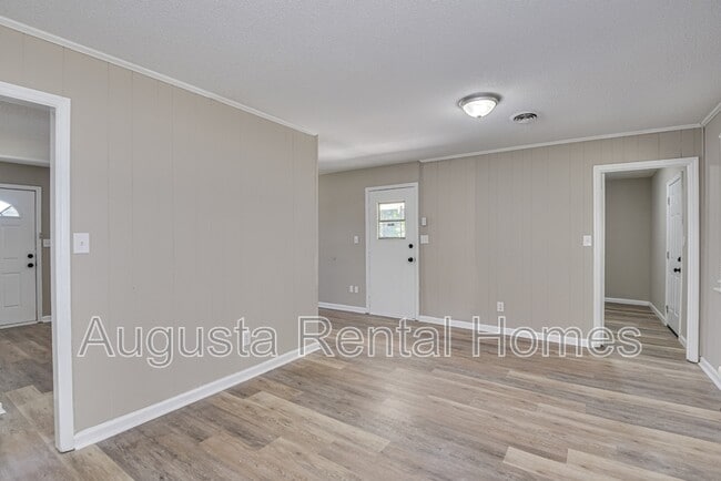 Building Photo - 3321 Jonathan Cir