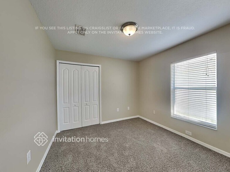 Building Photo - 12513 Lake Vista Dr