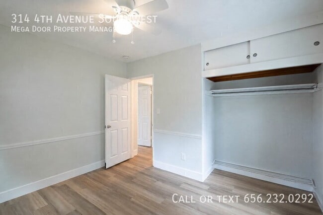Building Photo - 314 4th Ave SW