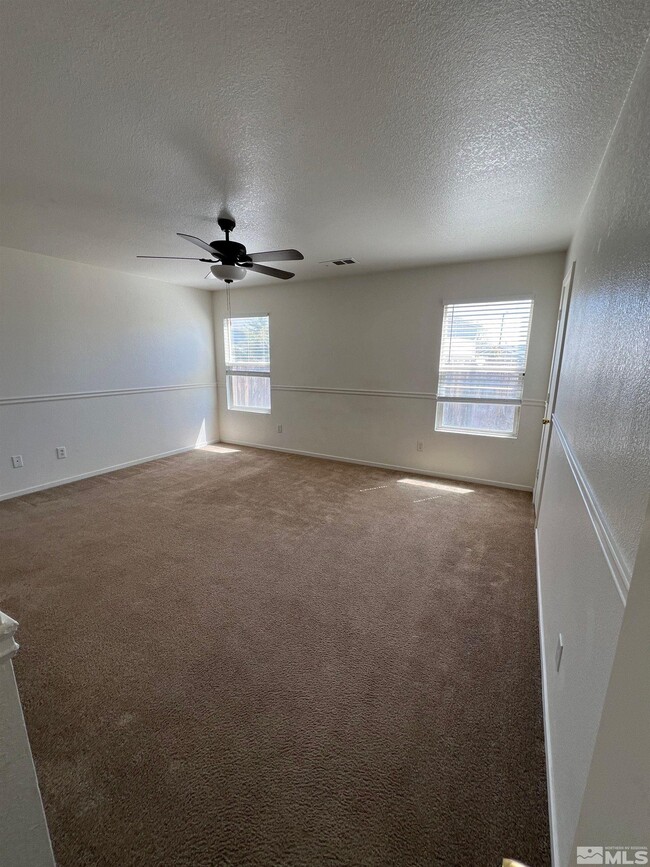 Building Photo - 9648 Autumn Leaf Way