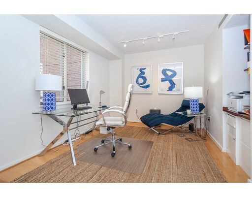 Building Photo - 130 Mount Auburn St