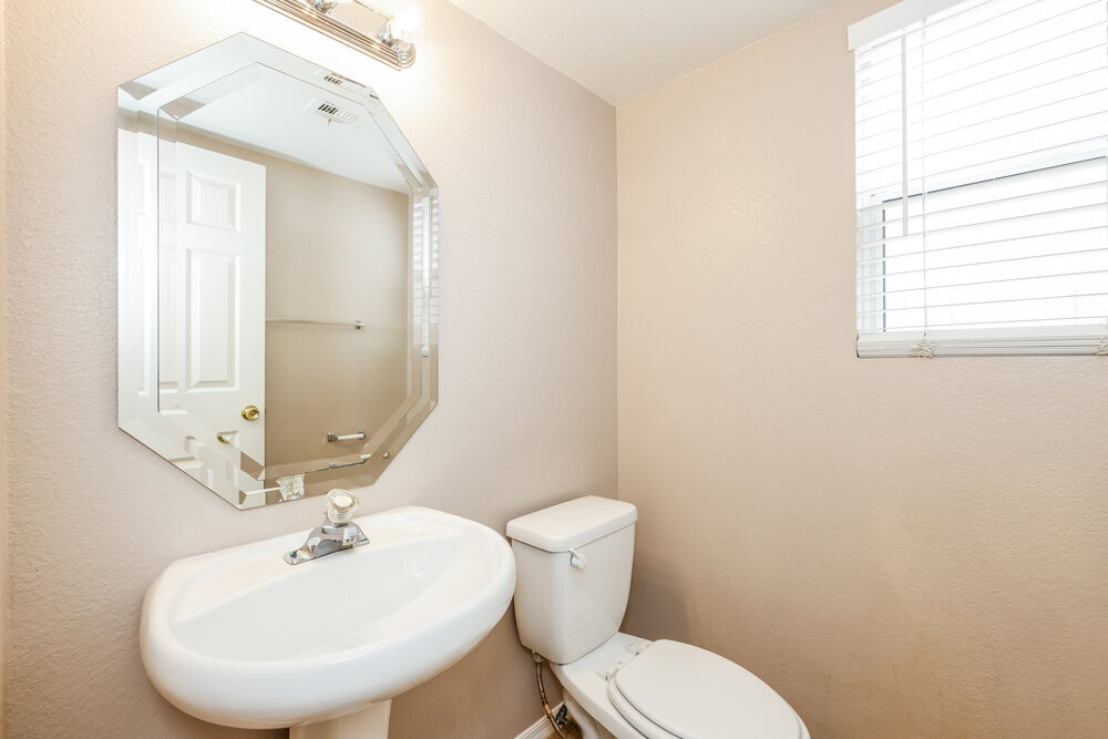 Building Photo - 8110 Sundown Vista Ave