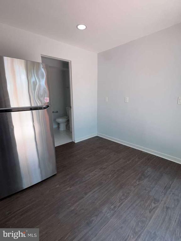 Building Photo - 4902 Van Walbeek Pl