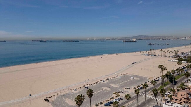 Building Photo - 75 Glendora Ave