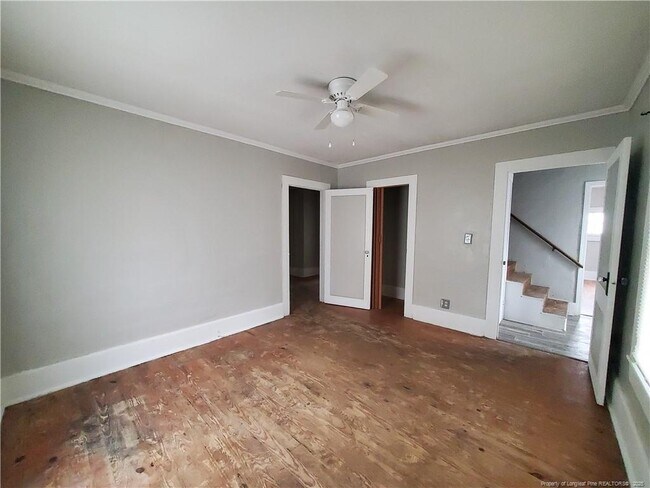 Building Photo - 868 W Orange St