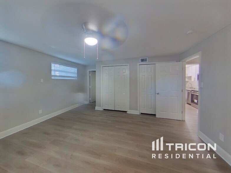 Building Photo - 14402 13th St