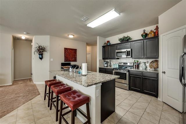 Building Photo - 649 Clearbrook St