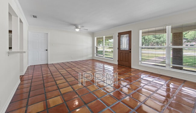 Building Photo - 5618 Ben Hogan Cir
