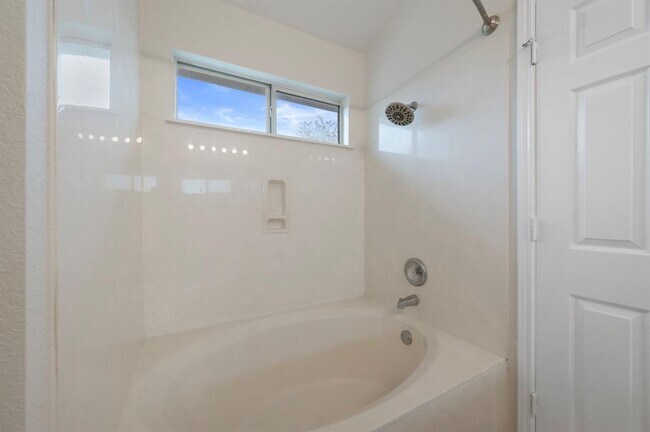 Building Photo - 3844 Willie Mays Ln