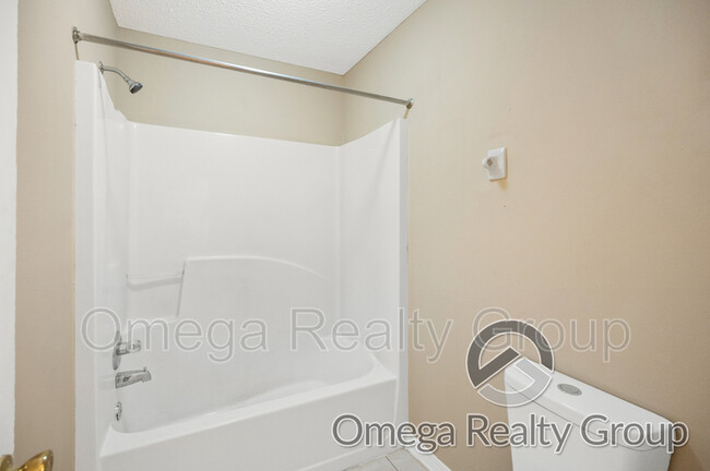 Building Photo - 6936 Magnolia Trace