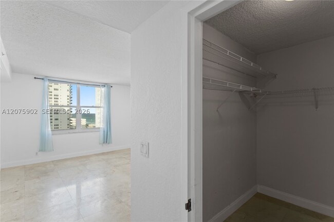 Building Photo - 2501 S Ocean Dr