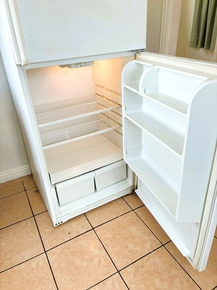 Building Photo - 15544 Eighth St