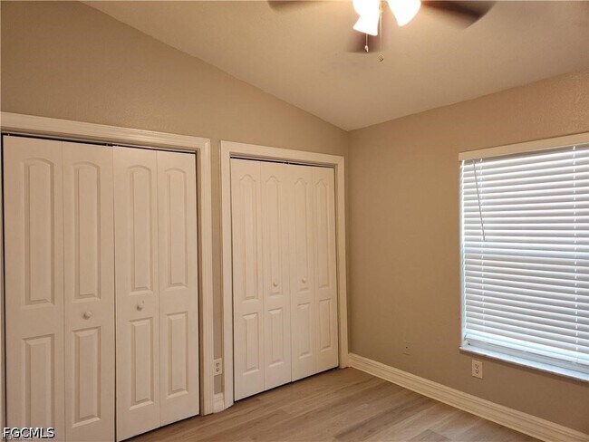 Building Photo - 827 NE 23rd Terrace