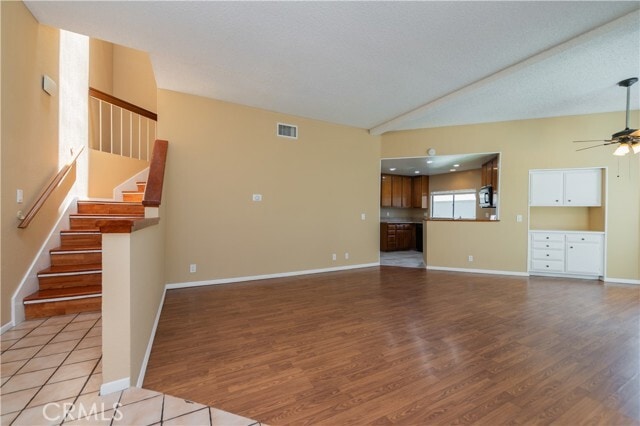 Building Photo - 45 Willowcrest Ln