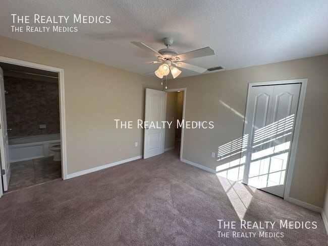 Building Photo - 272 Carina Cir