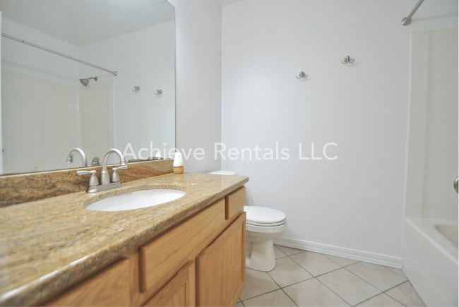 Building Photo - 1248 N 550 W