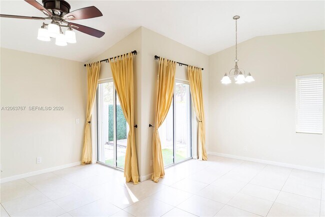 Building Photo - 1494 Springside Dr