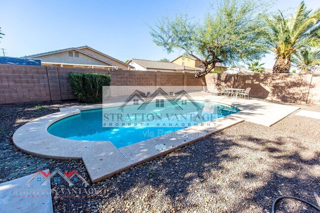 Building Photo - 3522 S 81st Dr