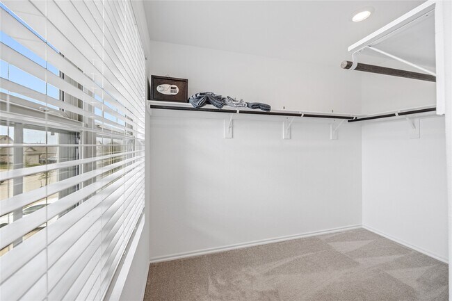 Building Photo - 32610 Orchard Haze Dr