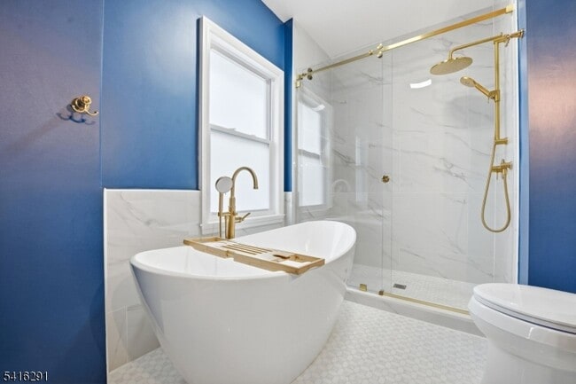 Building Photo - 16 Munn St