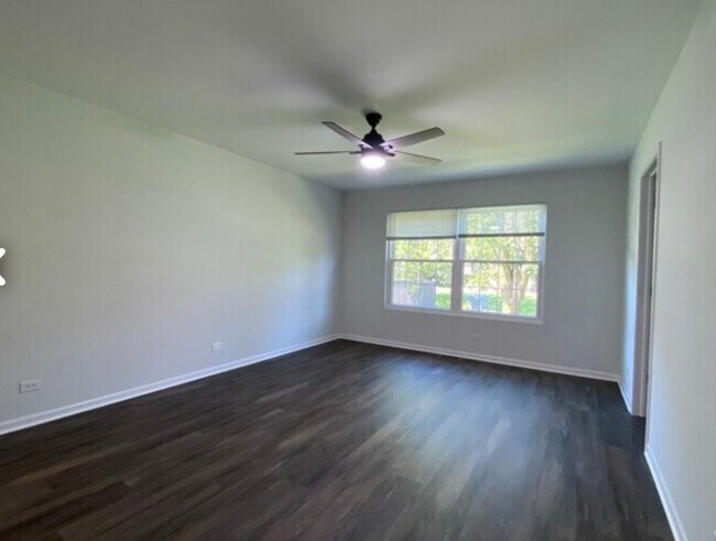 Building Photo - 5363 Danbury Cir