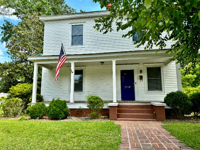 Primary Photo - 3549 N Main St