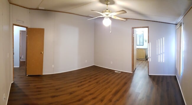 Building Photo - 18 Valley Trail SE