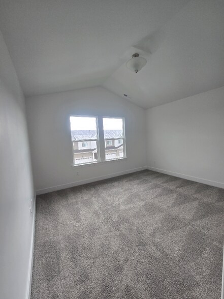 Building Photo - 1059 N 3930 W