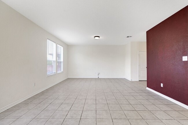 Building Photo - Elegant Two-Story Home with Spacious Loft and Private Green Belt Views