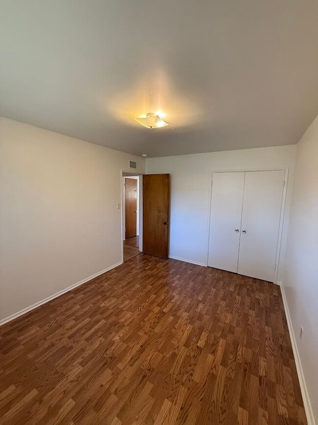 Building Photo - Beautiful 3 Bedroom, 2 Bathroom North Hill...