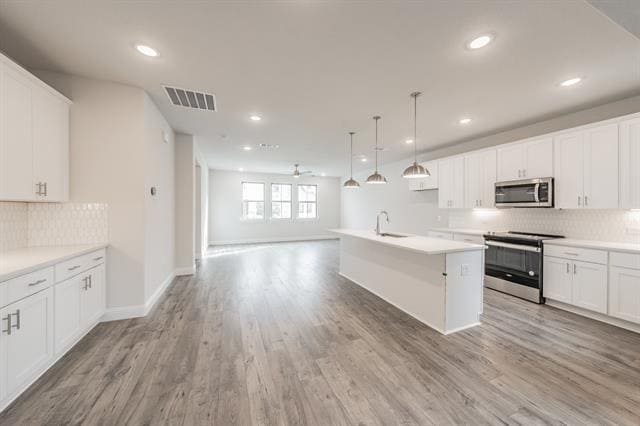 Building Photo - 9709 Thorncrown Ln