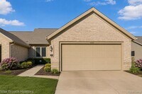 Building Photo - 2546 Highridge Ln SE