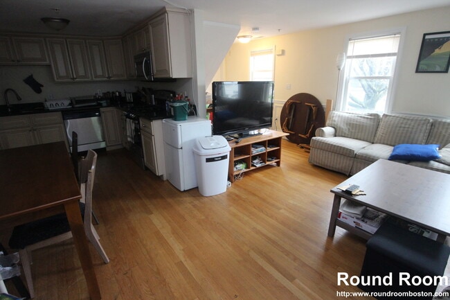 Building Photo - 89 Spring St