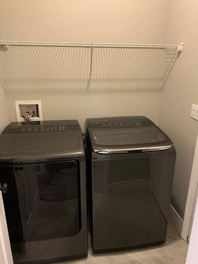 Building Photo - 90 Broken Putter Way