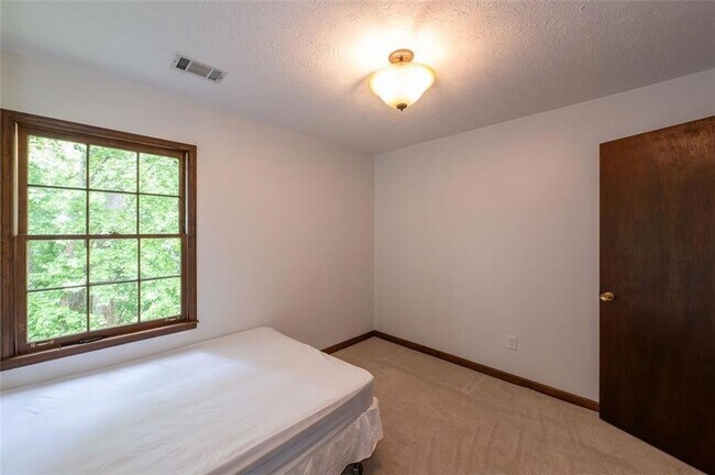 Building Photo - 3787 Etna Dr