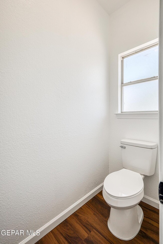 Building Photo - 7600 Plaza Redonda Dr