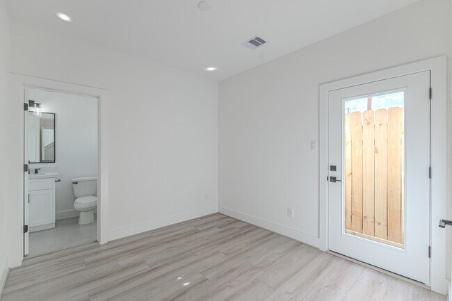 Building Photo - 7735 Hammerly Blvd