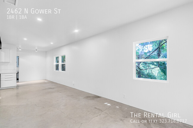 Building Photo - 2462 N Gower St
