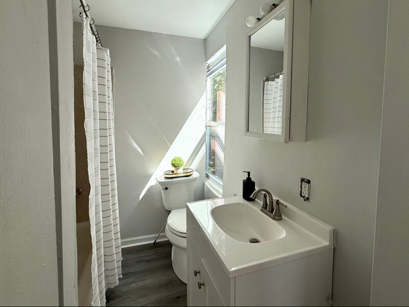 Building Photo - 657 N 37th St