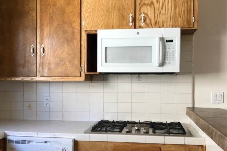 Building Photo - 943 19th St