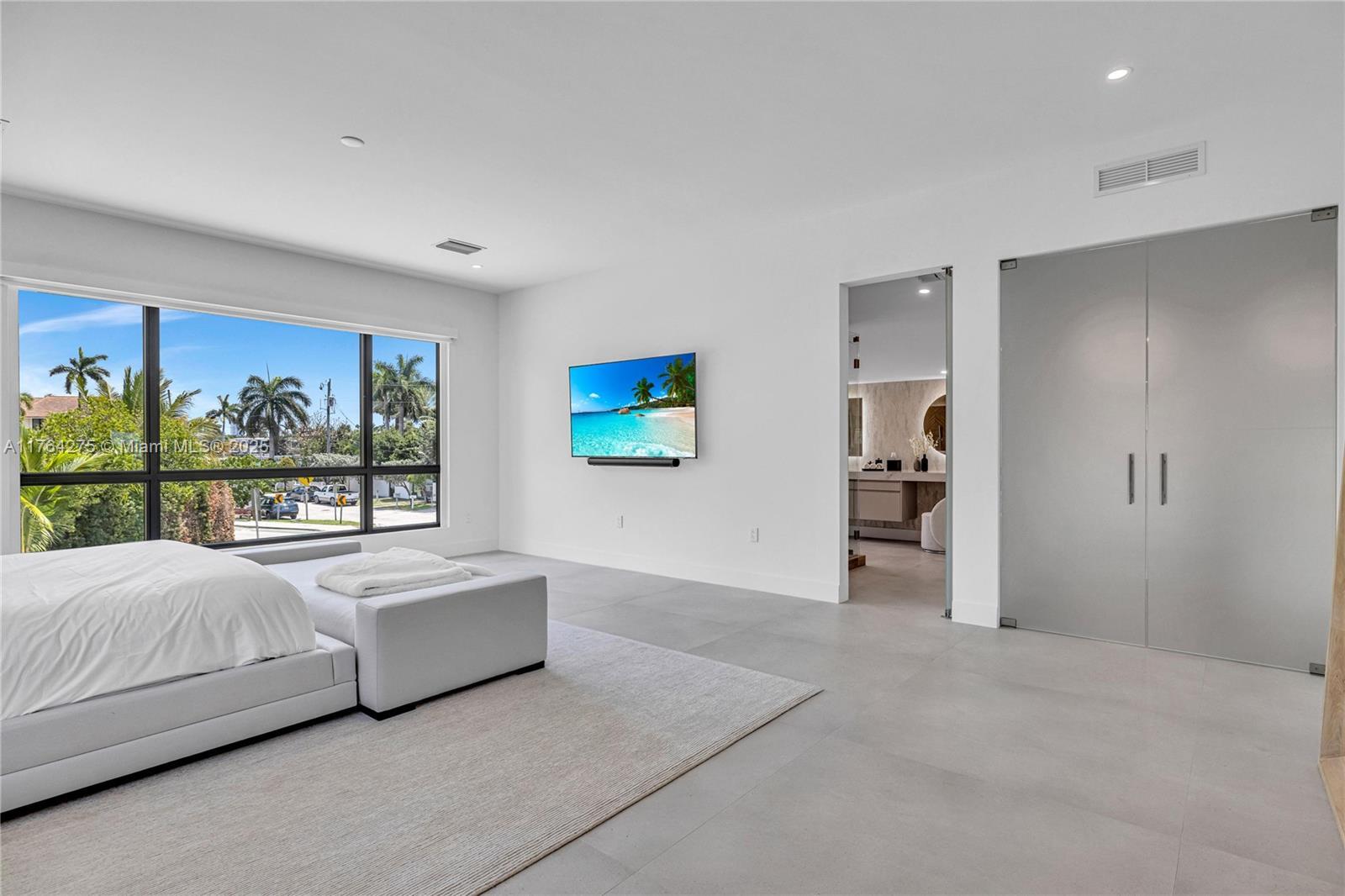 Building Photo - 1351 S Venetian Way