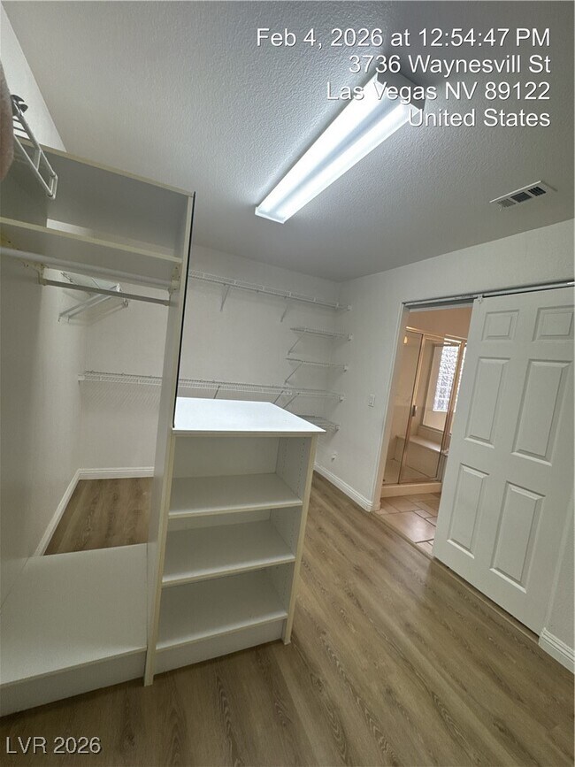 Building Photo - 3736 Waynesvill St