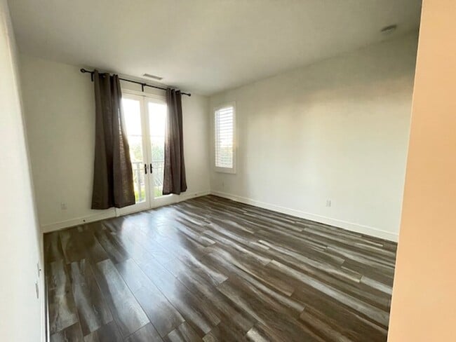 Building Photo - Newer home In Los Olivos